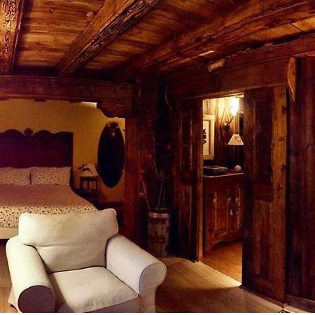 B&B Lo Djoua De Toueno Arvier Exterior photo